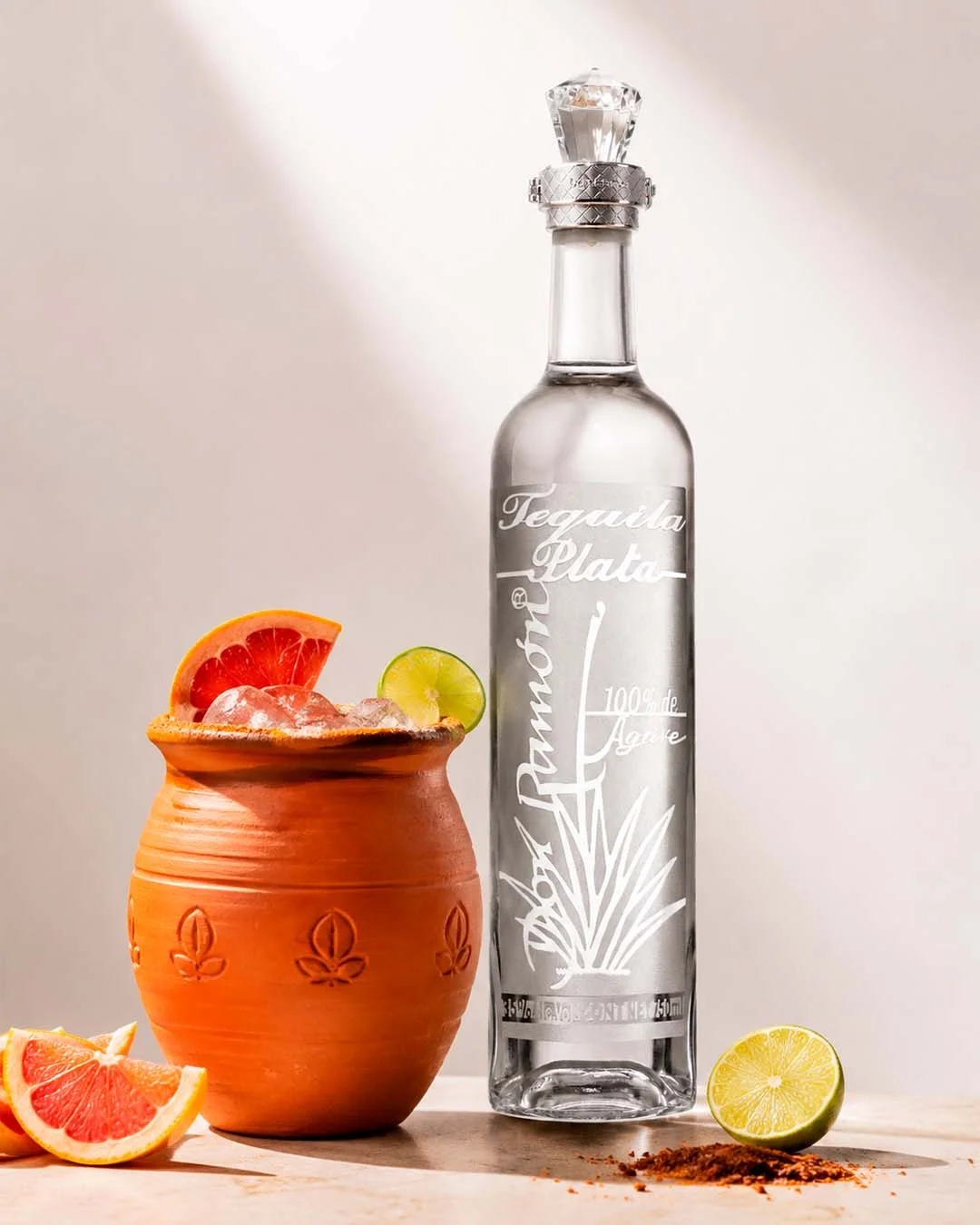 Ingredientes del cantarito: tequila, limón, naranja y toronja